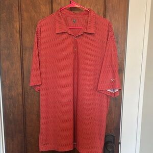 Nike Men's Textured Red Polo Shirt